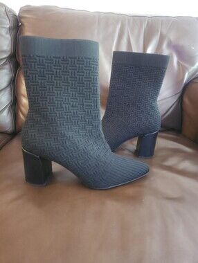 Boots For Women Size 9 5